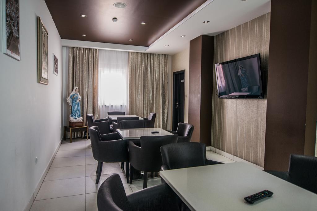 Hotel Lux Međugorje エクステリア 写真